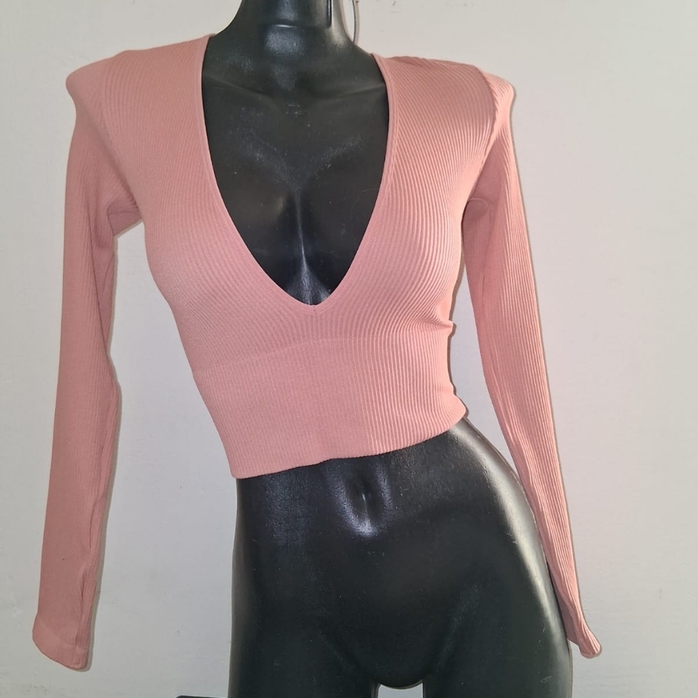 V-Neck Ribbed Crop Top Rose Pink